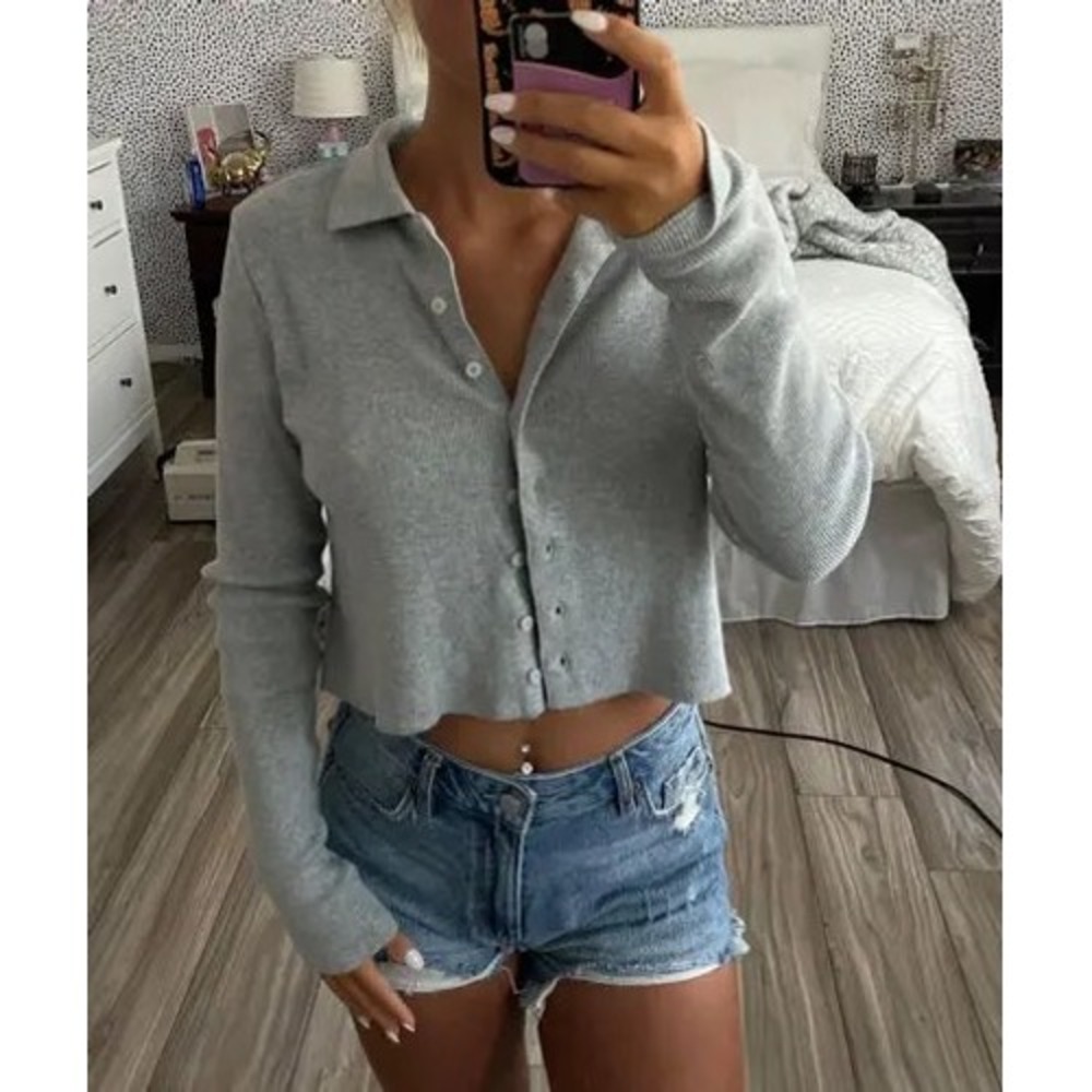 John Galt Brandy Melville Grey Ribbed Cropped Button Down Cardigan Small